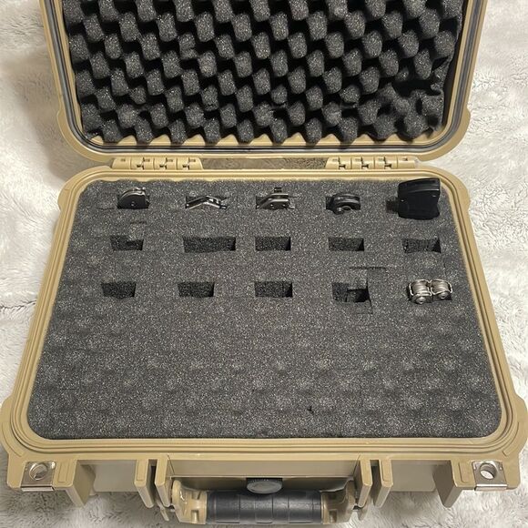 Apache Hard Case with Foam Inserts - Picture 12 of 15